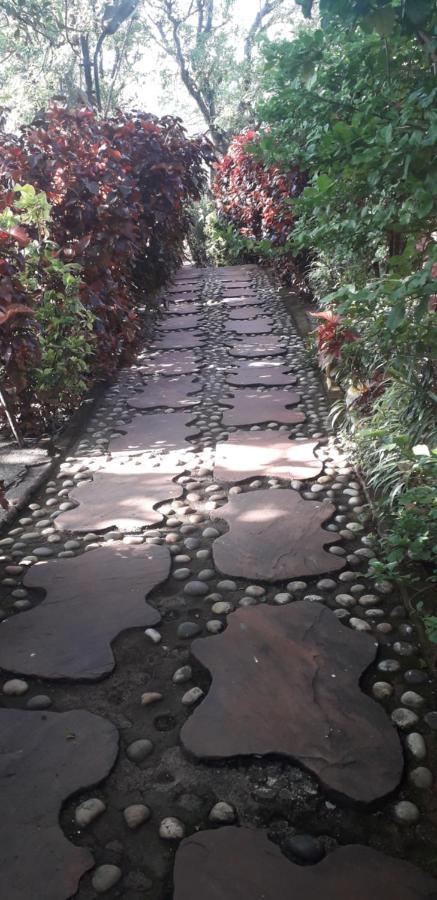Villa Strawberry Country Mahābaleshwar Exterior foto